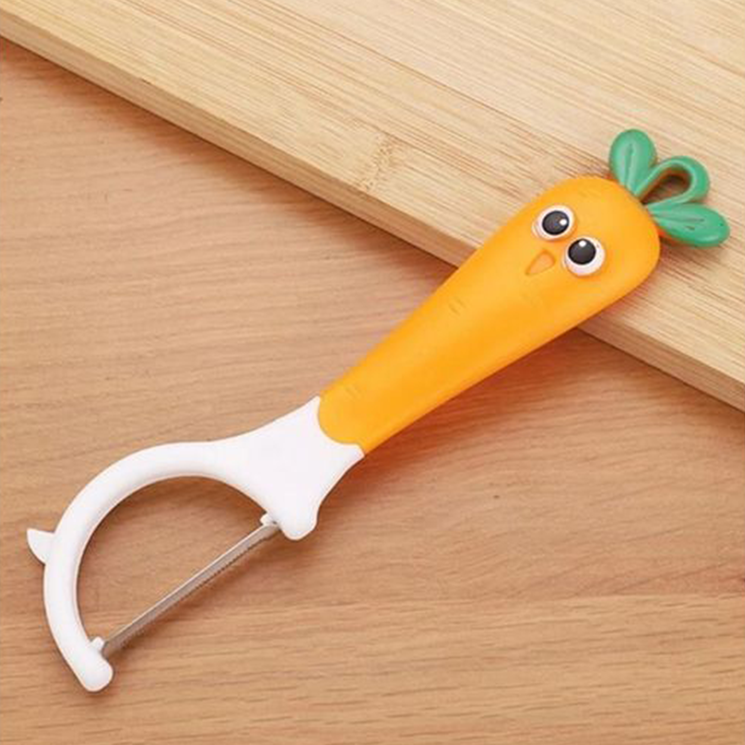 Carrot design peeler