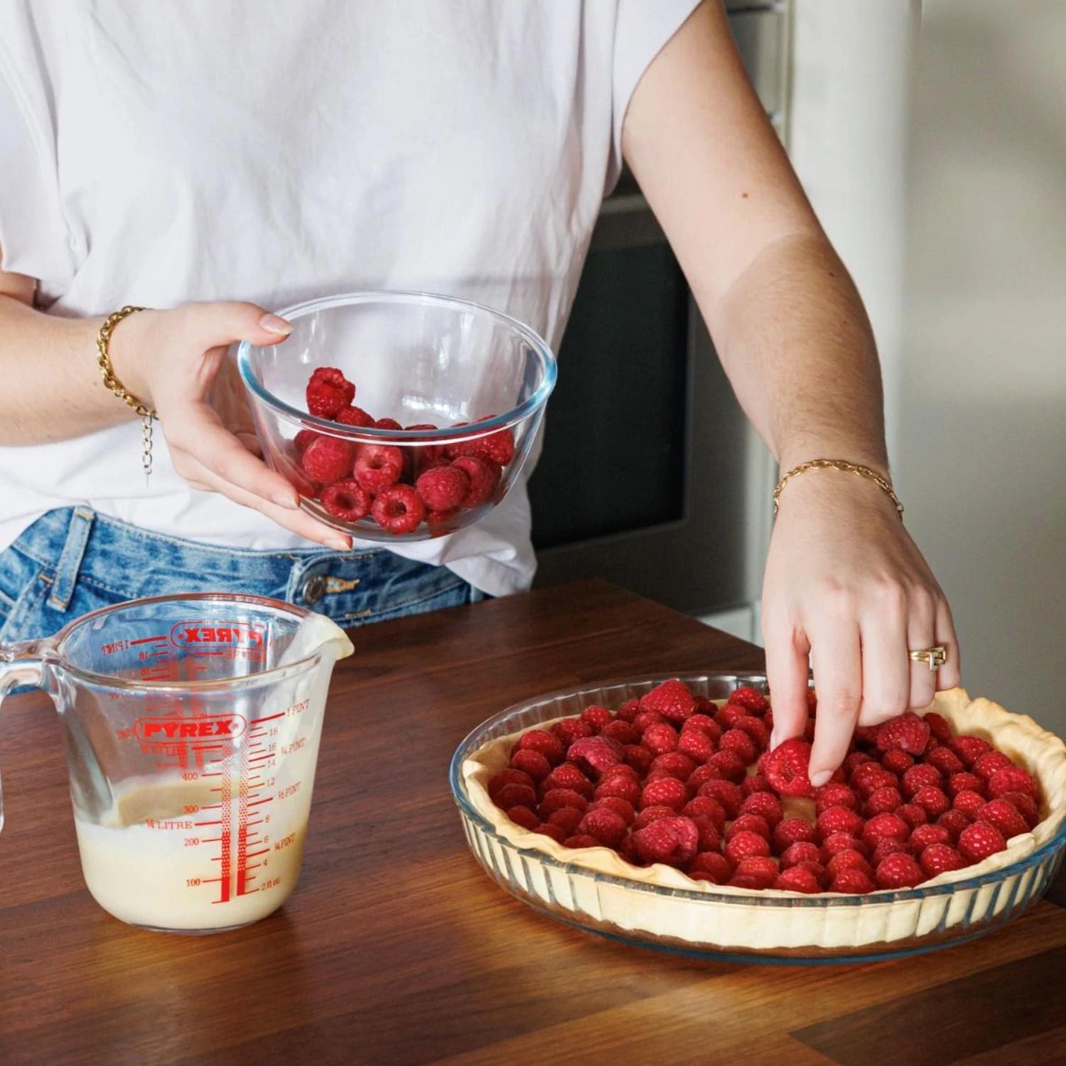 Pyrex - Round Pizza Tray, 24 cm