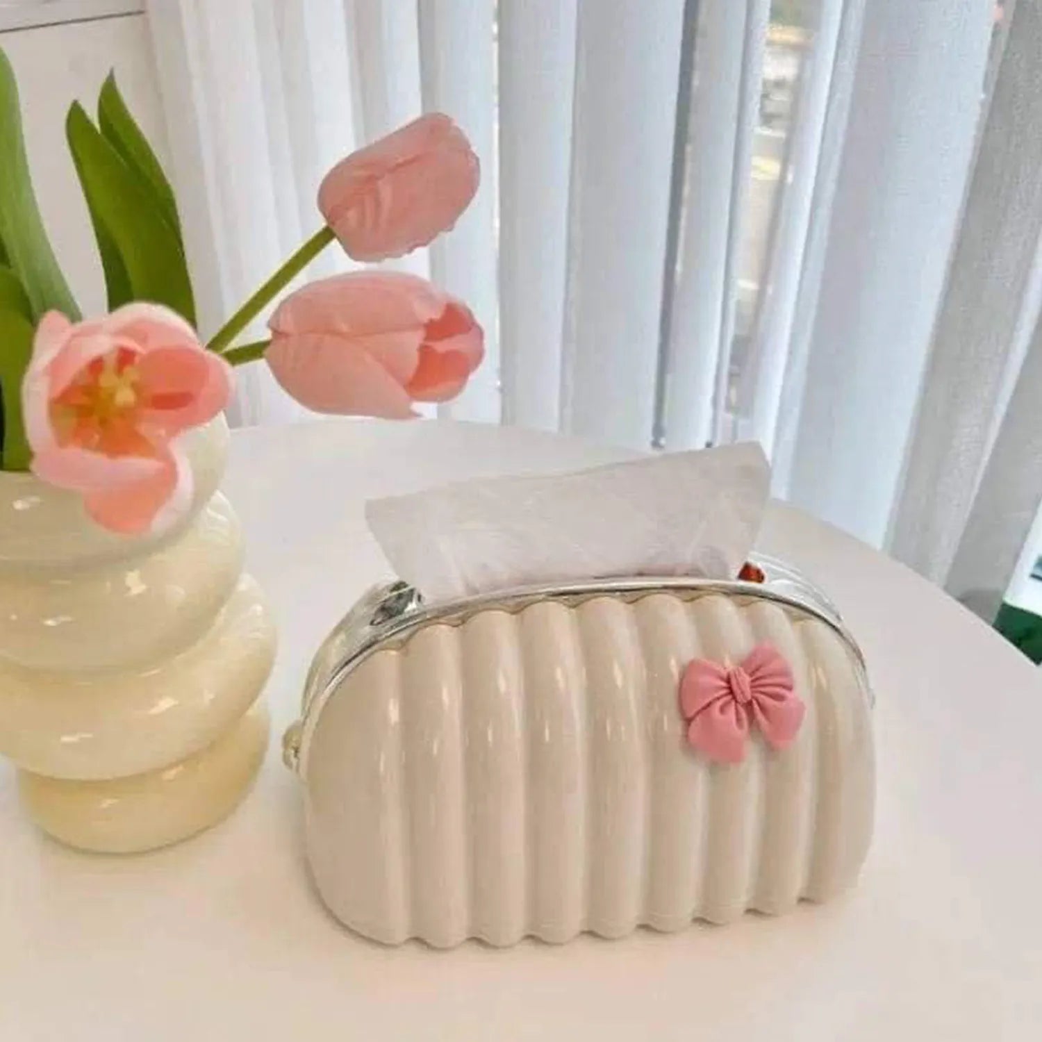 Gazechimp Tissue Holder Tissue Dispenser Shell Shape Valentines Day Gifts Tissue Case for Night Stands Office Restaurant Home Household, with Bow